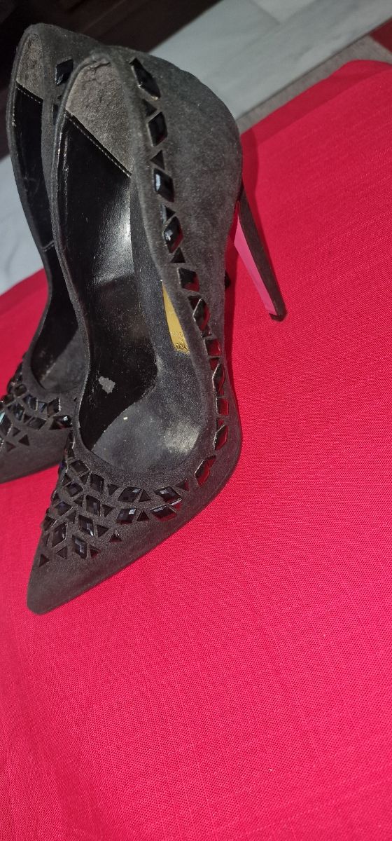 Se vende tacones de fiesta
