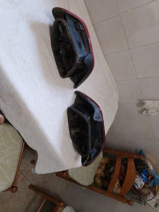 Pilotos Citroen Xsara traseros
(20€ LA PAREJA)