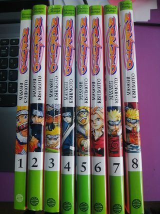 Varios mangas de Naruto