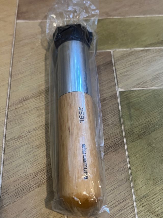 Brocha Shu Uemura 25 BL nuevo a estrenar