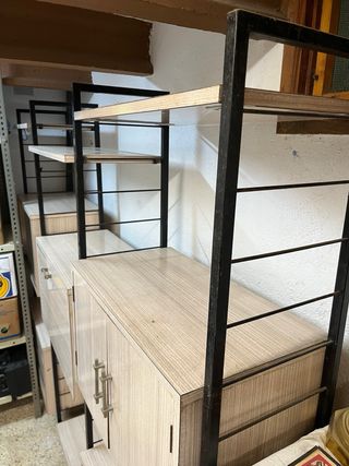 Libreria e tavoli anni '70