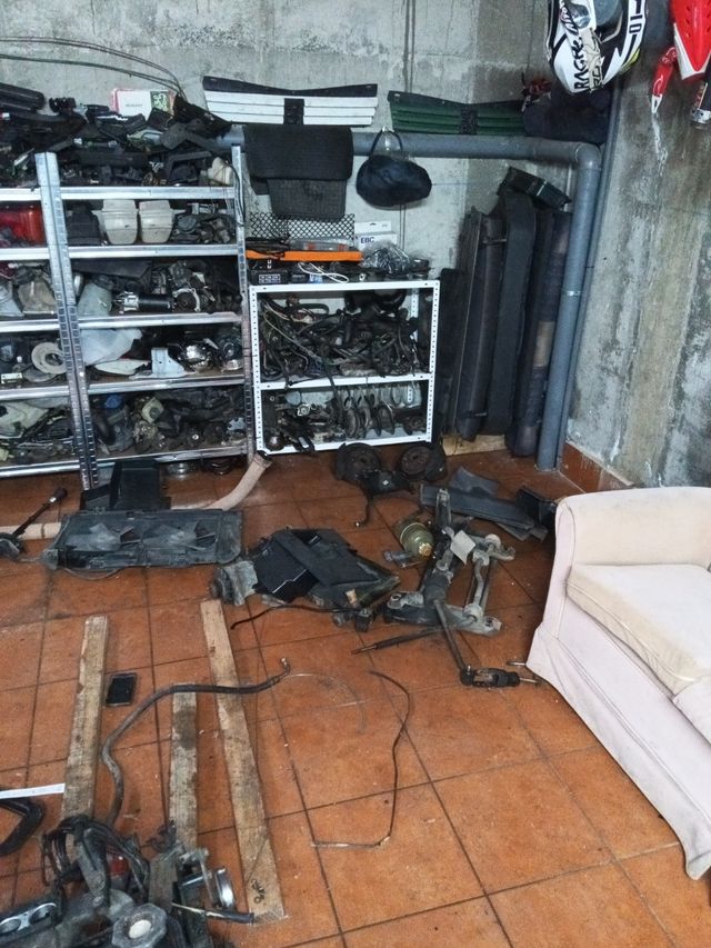 Todo tipo de piezas Peugeot 205