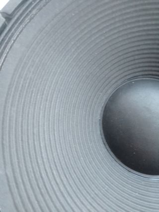 Altavoz 18" beyma G-40