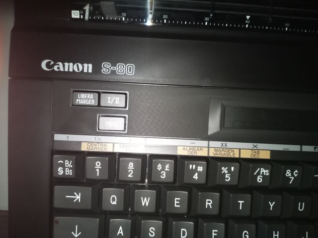 Máquina de escribir Canon