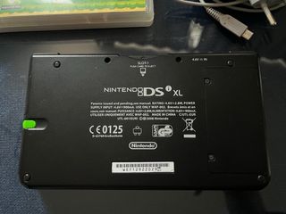 Nintendo DSI XL  super mario bros 25 aniversario