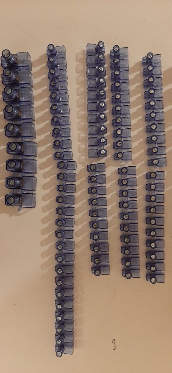 160 morsetti elettrici a cappuccio