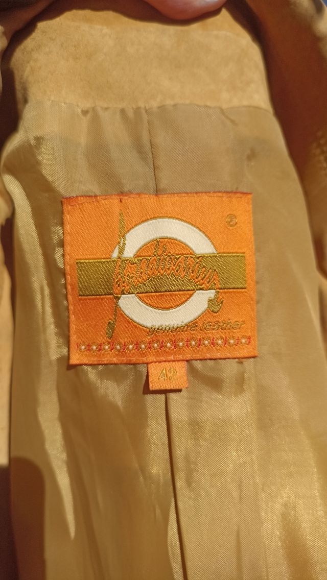 Abrigo piel stradivarius