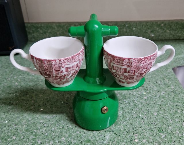 Cafetera italiana de 2 tazas
