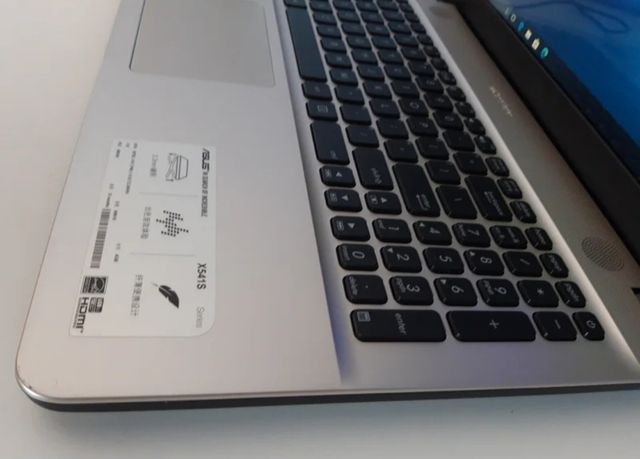 Ordenador portátil Asus