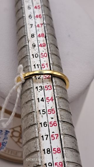 Anillo oro de 18k con diamante 
