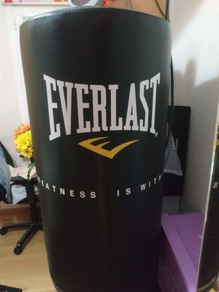 Saco Boxeo Everlast suelo