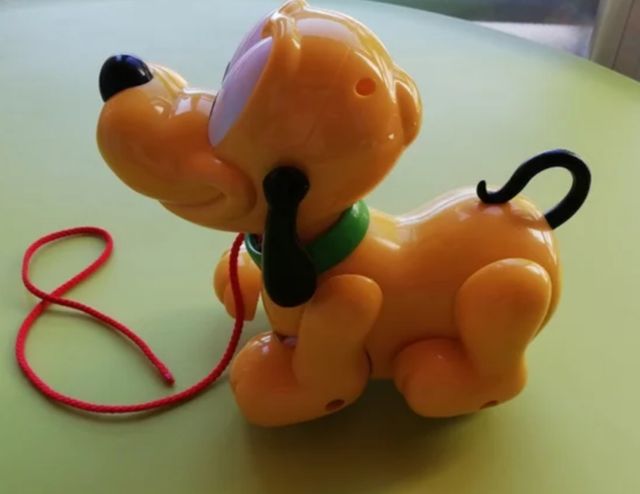 Perrito Pluto bebé