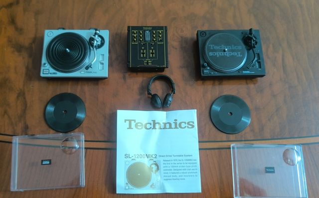 Technics miniatura 1200 dj