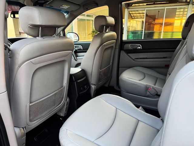 SsangYong Rodius 2.2 XDi LIMITED AUTO. con 7 PLAZAS, CUERO, PARKTRONIC...