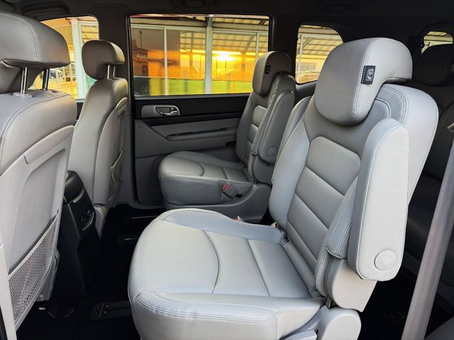 SsangYong Rodius 2.2 XDi LIMITED AUTO. con 7 PLAZAS, CUERO, PARKTRONIC...