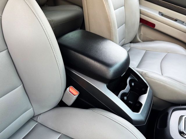 SsangYong Rodius 2.2 XDi LIMITED AUTO. con 7 PLAZAS, CUERO, PARKTRONIC...