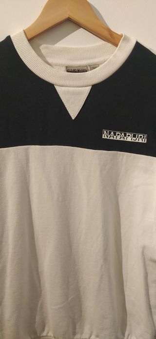 Sudadera de chico. Nueva. Marca Napapijri