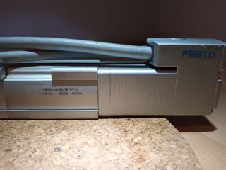 CILINDRO FESTO EPCO-16-50-3P-ST-E y  FESTO CMMO-st