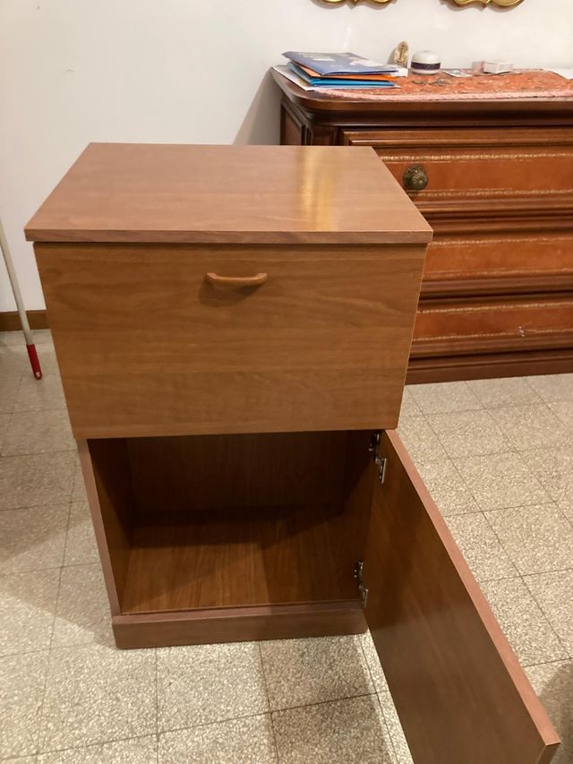 Mobiletto per asse da stiro