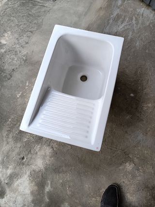 Pila de lavar de porcelana con base para instalar