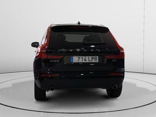 Volvo XC60 B4 Momentum Pro 2WD
