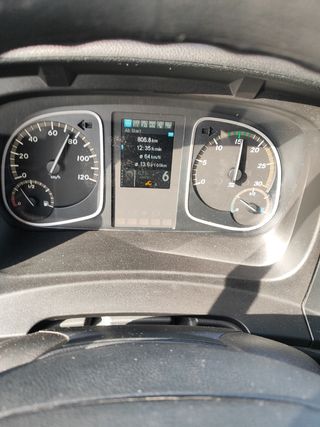 mercedes atego 818