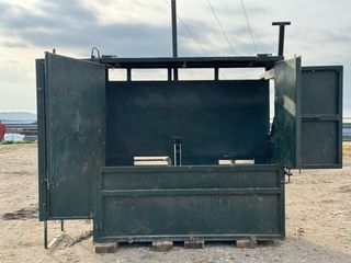 Cajón para herrar/curar becerros y vacas