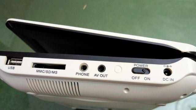 DVD PORTÁTIL MARCA NPG.