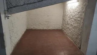 Cochera garaje cerrado 40 M2 SOLO VENTA