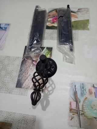 Manetas,visagras y pomo puertas rusticas