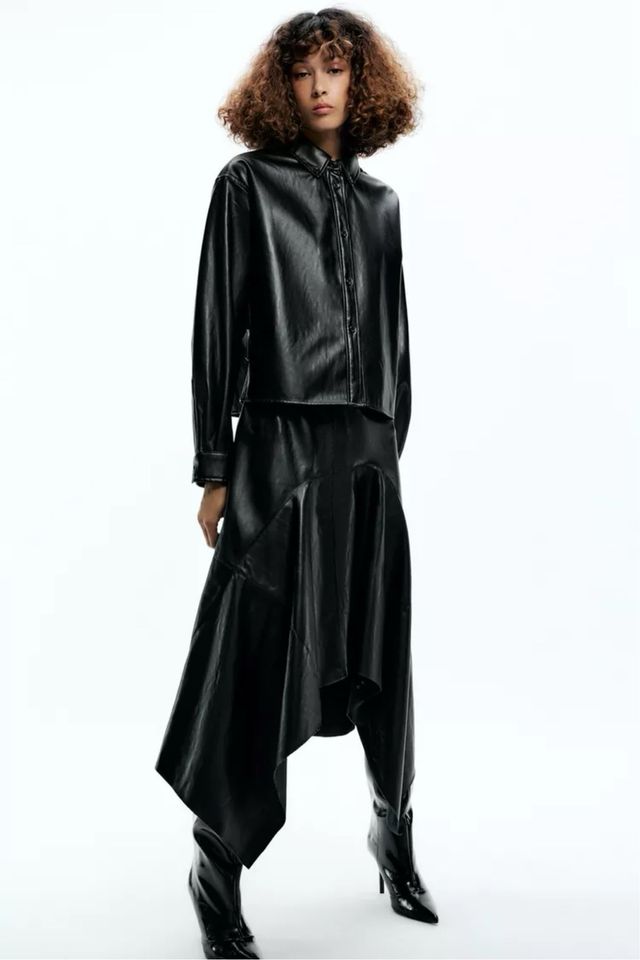 Sobrecamisa efecto piel Zara