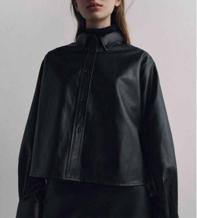 Sobrecamisa efecto piel Zara