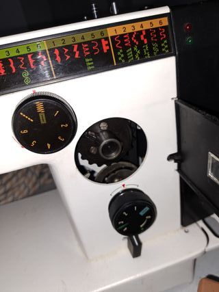 Máquina de coser Alfa