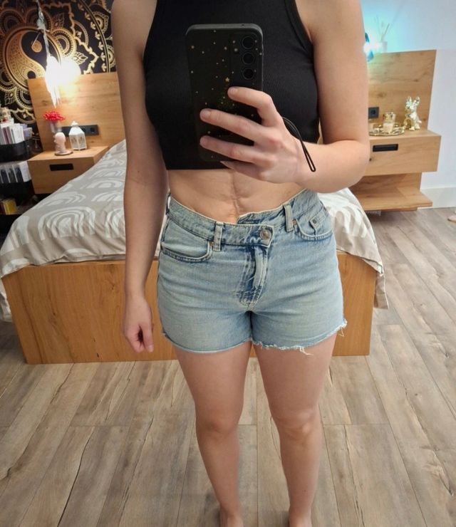 Vaqueros cortos mujer