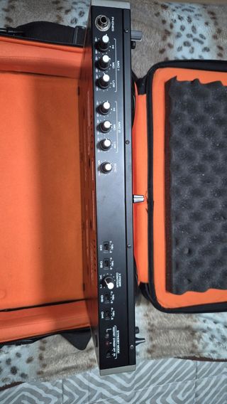 Mesa de mezclas Dennon