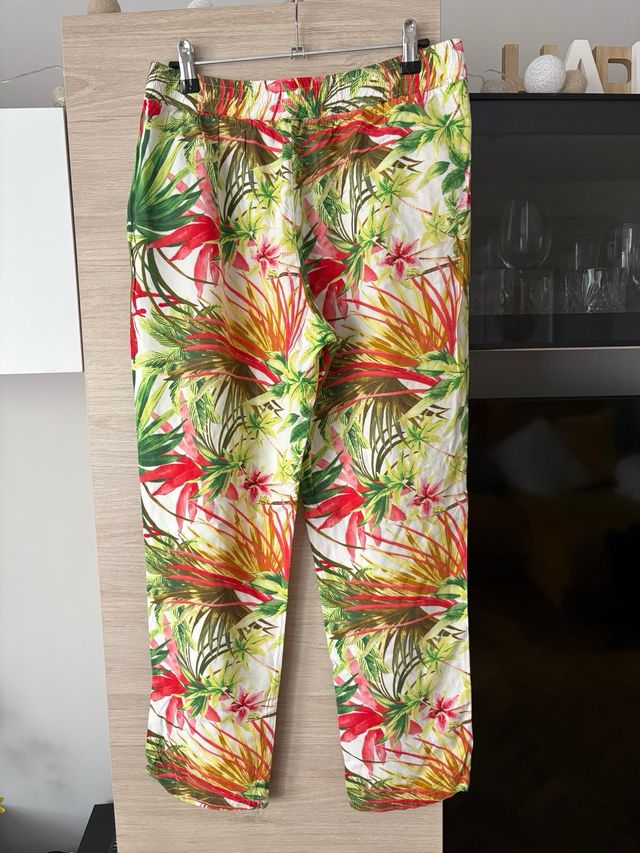 Pantalón floreado 