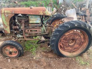 Tractor antiguo
