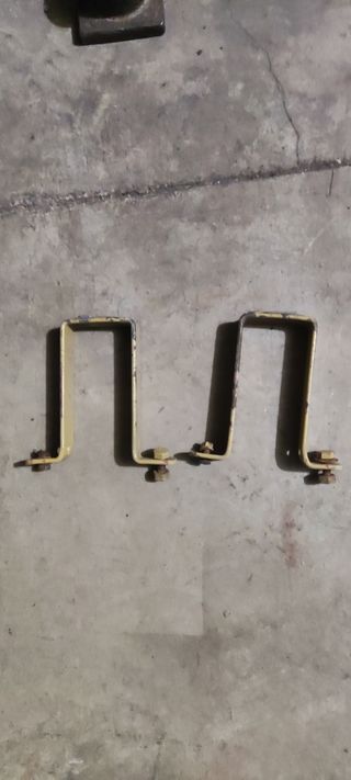 Solortes de capó de jeep cj3A