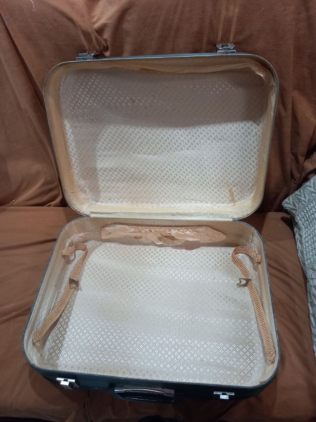 Maleta vintage verde