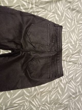 Pantalón efecto cuero PushUp SuperFlare 