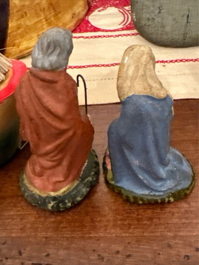 Antiche statuine presepe probabile Confalonieri #