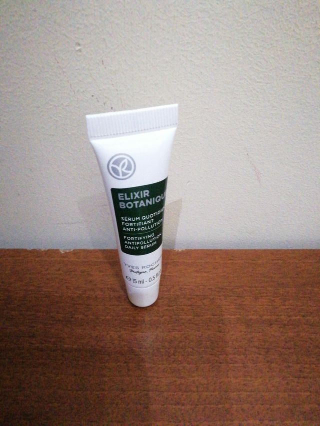 Con il Siero Quotidiano Fortificante Anti-inquinam