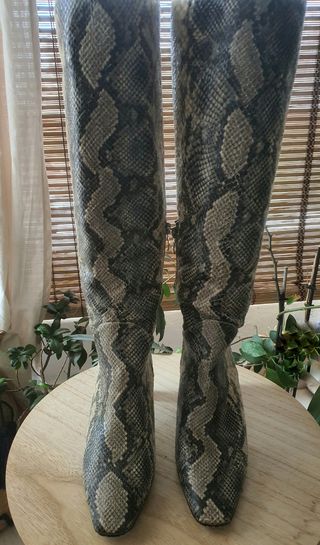 Botas cano alto animal print