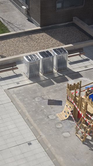 Venta e instalación Caucho parques infantiles 