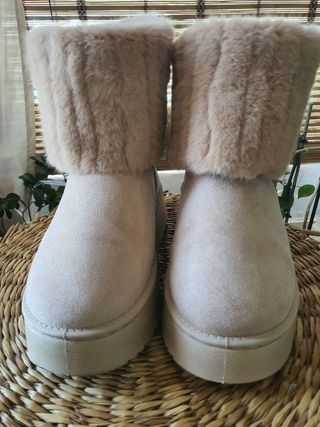 Botas com pelo