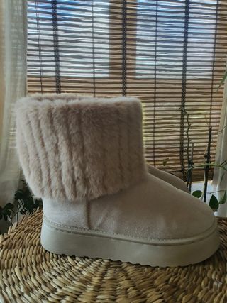 Botas com pelo