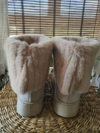 Botas com pelo