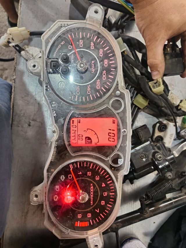 Cuadro de relojes Yamaha xmax 125cc