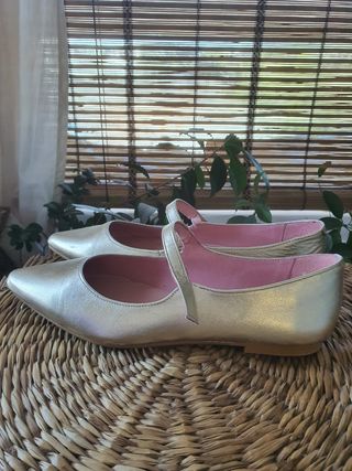 Sabrinas Mary Jane douradas.