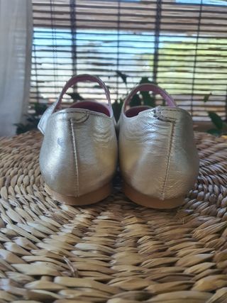 Sabrinas Mary Jane douradas.